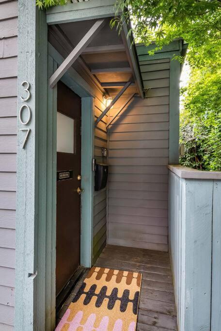 Cozy Capitol Hill Cottage سياتل المظهر الخارجي الصورة